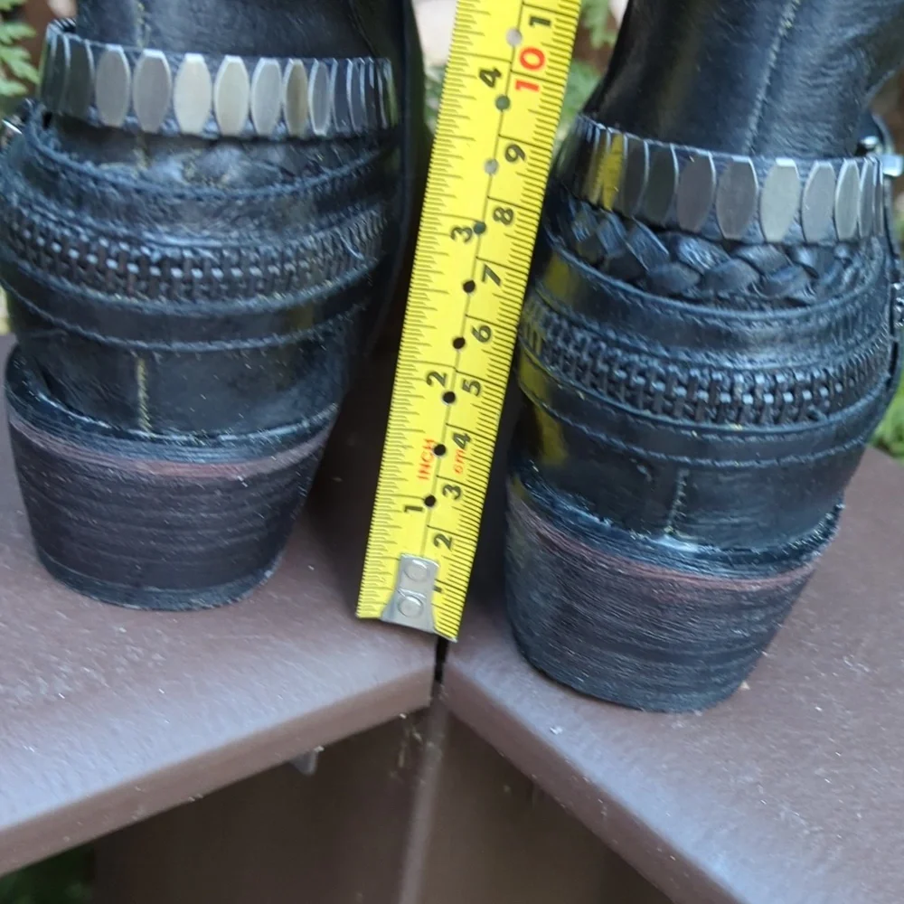 Chinese Laundry Western-Inspired Solar Boots